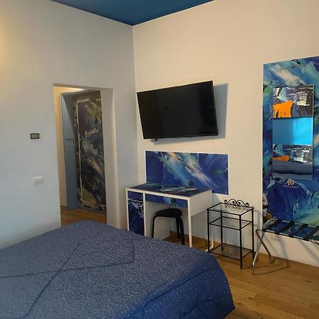 Rooms Of Love Павия Экстерьер фото