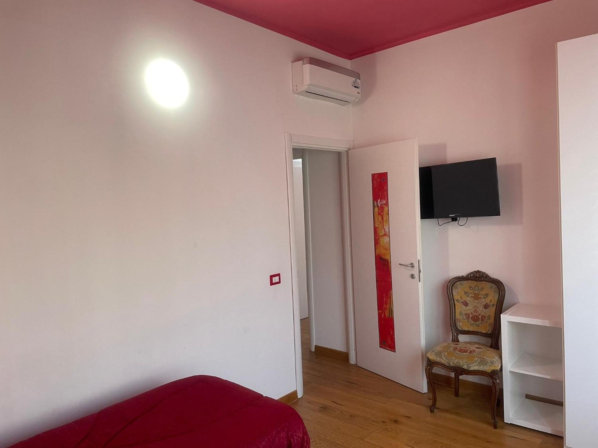 Rooms Of Love Павия Экстерьер фото